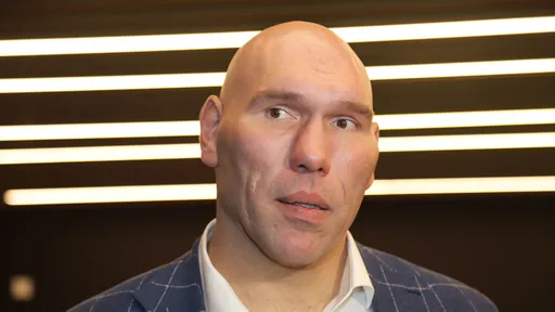 Валуев прокомментировал включение Хабиба в Зал славы UFC