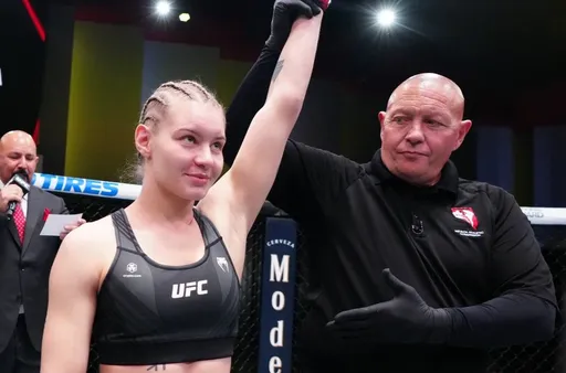 Дудакова: перед боем на UFC 294 была одна из самых тяжелых весогонок