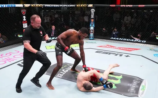 Гаджиев дал совет Салихову после поражения на UFC Vegas 85: привыкли, что Муслим является нокаутером