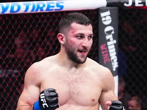 Боец UFC Бекоев: постараюсь финишировать Финни