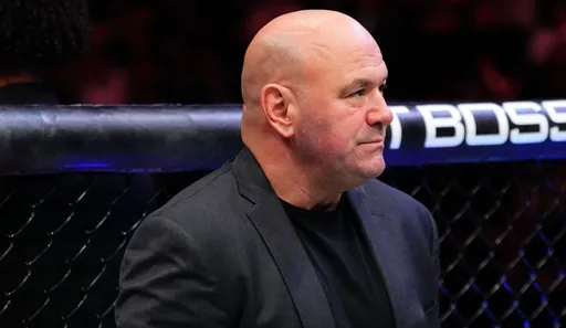 Уайт подписал в UFC полицейского, устроившего драку со Стриклендом