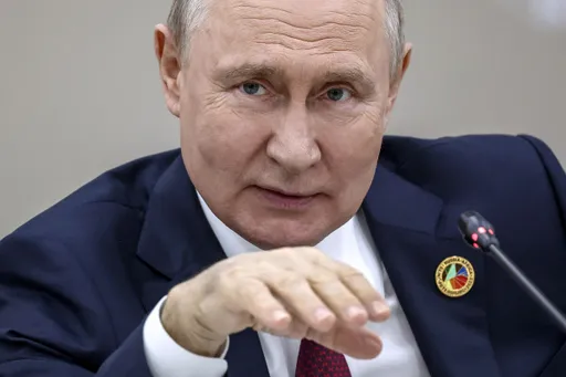 Американский боксер Джонсон: моя мечта – поиграть в шахматы с Путиным