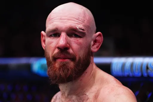 Россиянин Борщев уступил бразильцу Камило на турнире UFC 322