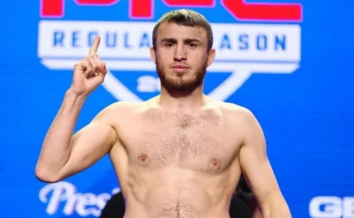 Магомедкеримов победил Эгли техническим нокаутом на PFL 3