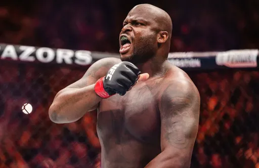 В UFC отреагировали на заявление Льюиса о том, что лига разрешила ему принимать пептиды