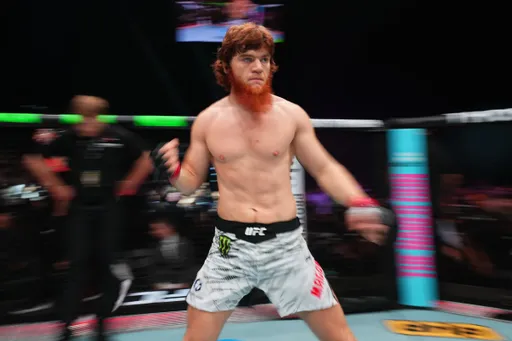 Шара Буллет оказался тяжелее Перейры перед боем на турнире UFC в Баку