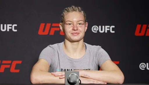 Алексеева назвала возможные причины увольнения Дудаковой из UFC