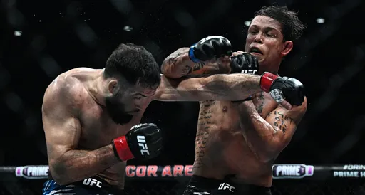 Стерлинг оценил победу Имавова над Борральо на турнире UFC в Париже