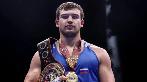 Суров рассказал, как провел спарринг со священником