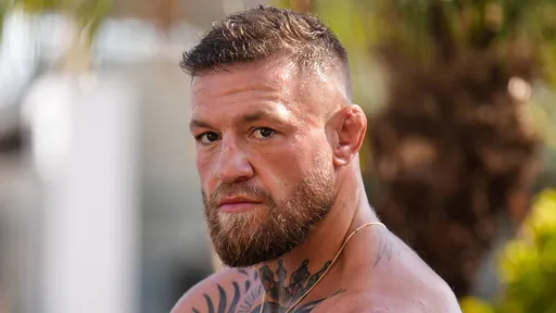 Макгрегор назвал чемпионский титул UFC Чимаева своим