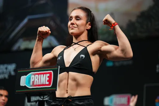 Бывшая чемпионка UFC Грассо заявила, что сломала ногу на тренировке