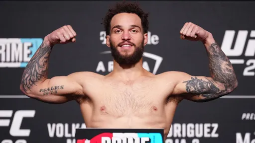 Боец UFC Харрелл собирает деньги на операцию