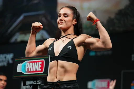 Грассо нокаутировала Барбер в со-главном бою турнира UFC Fight Night 271