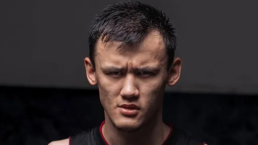 Абдырахманов победил Верона на Hardcore Boxing в Дубае