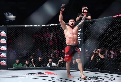 «С российским паспортом сложно подписаться в UFC». Гончаров – о секрете Двалишвили, возвращении в бои и Яне