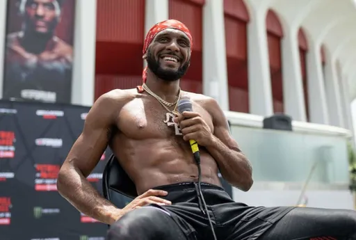 Макки выбыл из Гран-при легковесов Bellator