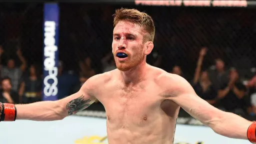 Сэндхаген выразил намерение подраться за титул UFC в легчайшем весе