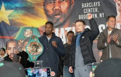 Смит нокаутировал Матиаса и стал чемпионом WBC в первом полусреднем весе