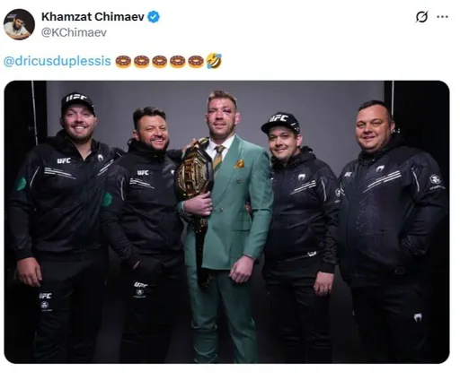 Чимаев высмеял физическую форму команды Дю Плесси