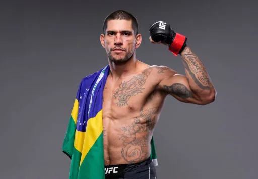 Чемпион UFC Перейра бросил вызов Хиллу