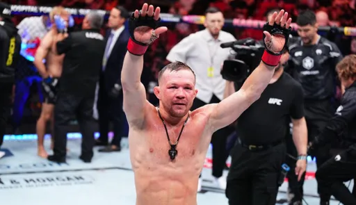 Рэпер Баста поздравил Петра Яна с победой на UFC 299