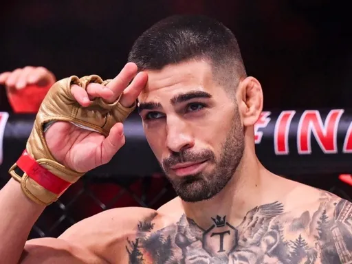 Топурия: меня раздражает, что боксеры пытаются принизить бойцов MMA