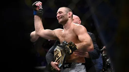 Чимаев: Стрикленд заслужил пояс чемпиона UFC
