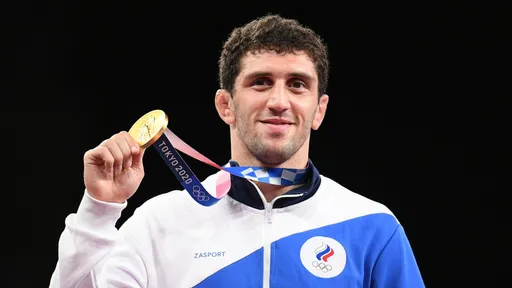 Сидаков вышел в 1/16 финала чемпионата мира по борьбе, победив грузина Кенчадзе