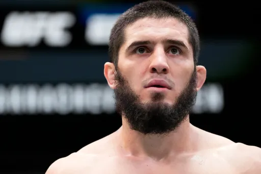 Махачев заявил о намерении продолжить устанавливать рекорды UFC