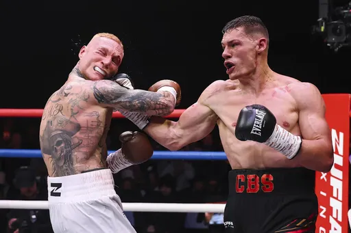 Бывший чемпион WBO Биллам-Смит досрочно победил Розицки на вечере бокса Zuffa Boxing