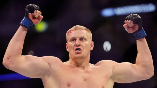 Александр Емельяненко сомневается, что Блейдс сможет создать проблемы для Павловича в бою