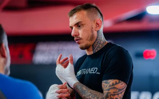 Мойкано снялся с боя против Царукяна на турнире UFC Fight Night 223