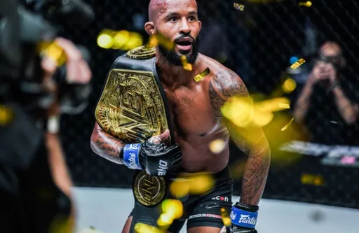 Джонсон посоветовал главе UFC Уайту любой ценой подписать Усмана Нурмагомедова