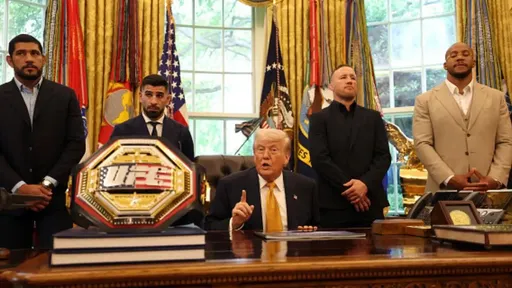 Представлен эксклюзивный пояс для титульных боев турнира UFC в Белом доме
