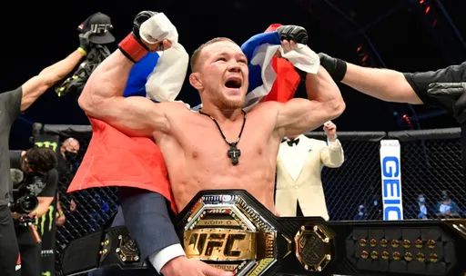 Чемпион UFC Петр Ян проведет бой на турнире в Белом доме