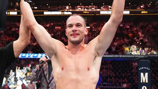 Президент США Трамп помог бойцу UFC решить проблемы с иммиграционной службой