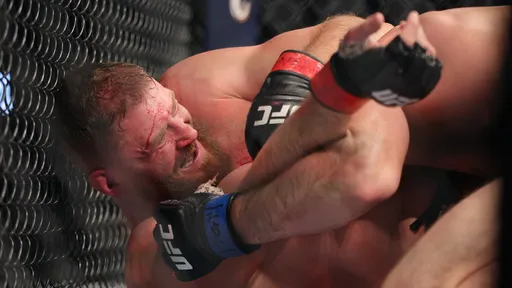 Тренер Анкалаева: Магомед не завоевал пояс UFC, значит так было суждено