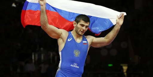 Российский борец-вольник Найфонов завоевал путевку на Олимпиаду-2024