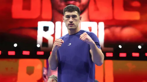 Бивол: благодарен богу, что я абсолютный чемпион мира