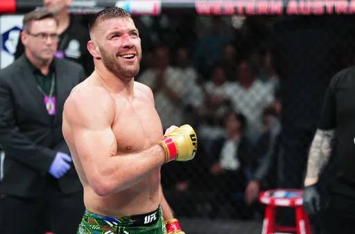 Боец UFC Сусуркаев – о стиле Дю Плесси: это какой-то колхоз