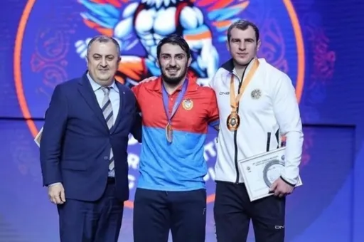 Красноярец завоевал золото на чемпионате мира по борьбе среди военнослужащих