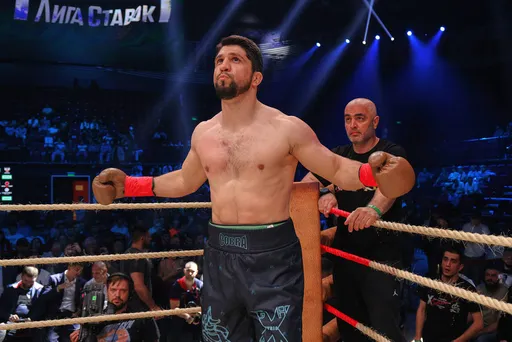Асбаров не будет проводить кулачный бой в феврале, Хант отказался драться