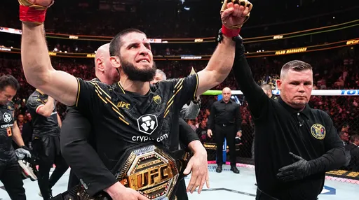 Махачев: не хочу завершать карьеру без пояса чемпиона UFC в полусреднем весе
