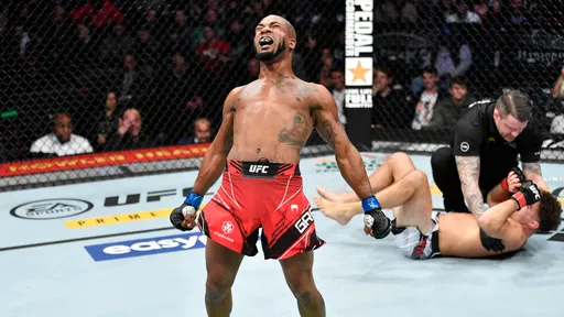 Ветеран UFC ненавидит россиян: устроил конфликт с Царукяном, а ранее наезжал на Хабиба и Махачева