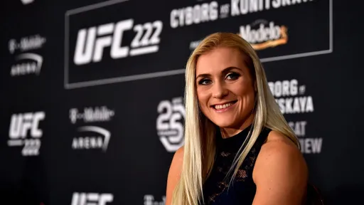 Как смотреть бой Куницкая – Холм на UFC on ESPN 43, где пройдет бесплатная трансляция
