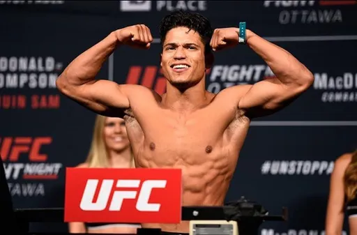 Экс-боец UFC Эррера умер в ДТП