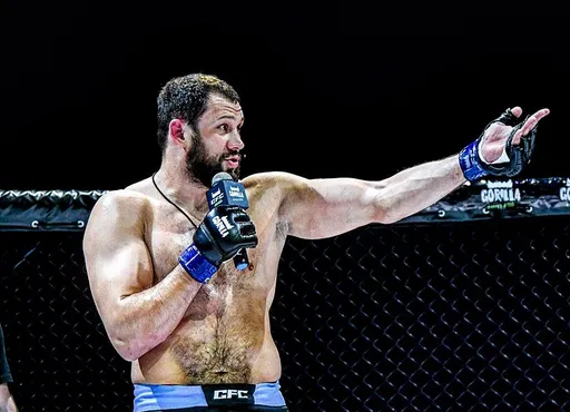 Владимир Дайнеко победил нокаутом Леонида Тимошенко на турнире Eagle FC 36