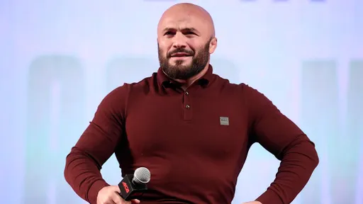 Тренер Исмаилова: Магомед половину подготовки к бою с Минеевым провел в постели – болел коронавирусом