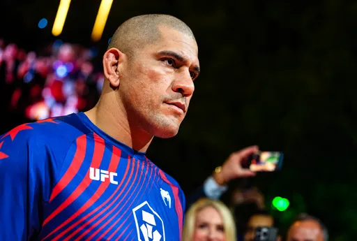 Перейра обвинил UFC в манипуляции вокруг боя Ган – Хокит