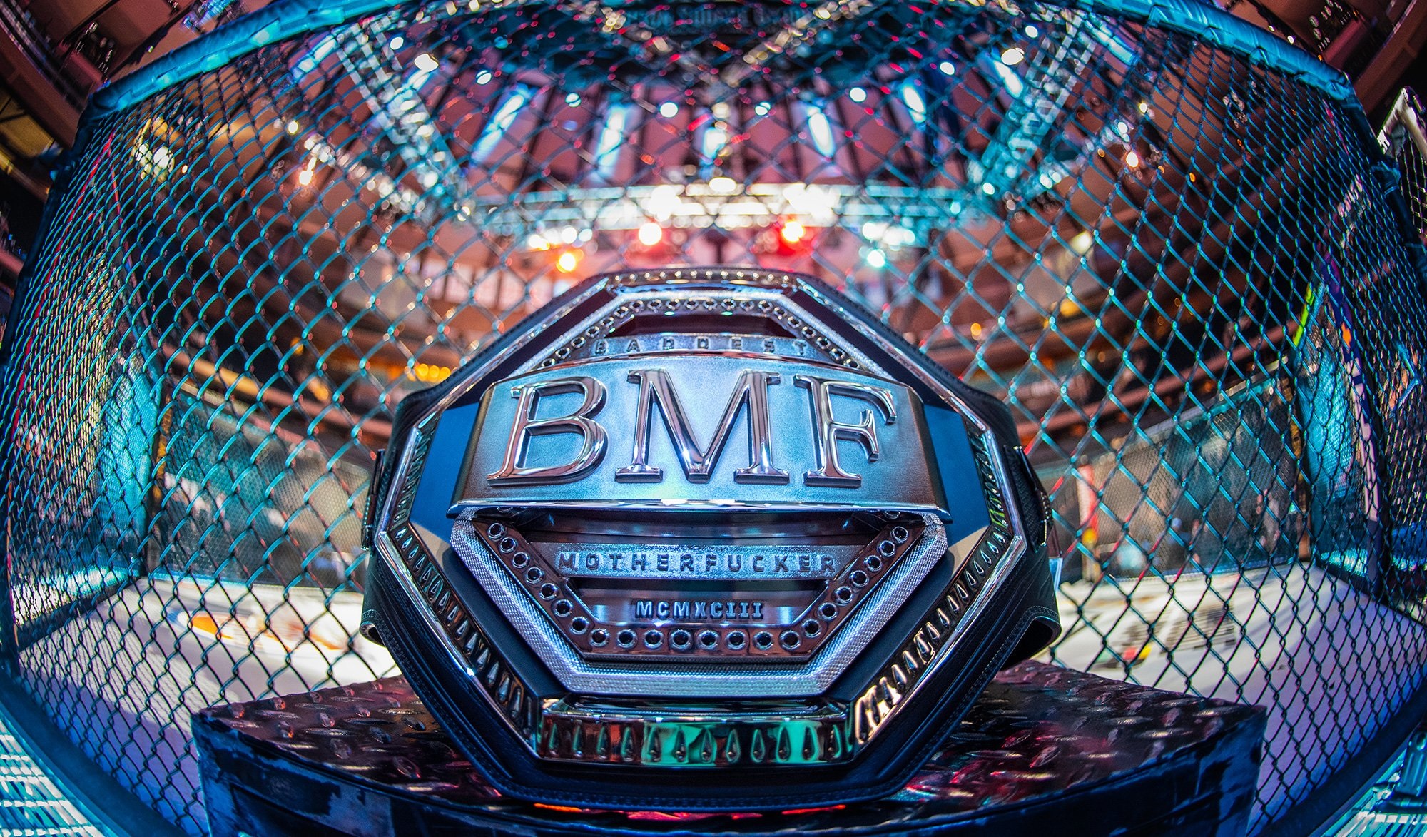 Пояс главного плохиша UFC, за который сражаются реальные гангстеры: история создания титула BMF